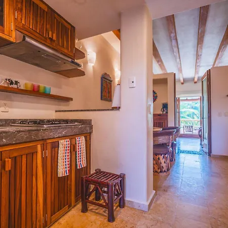 Escondite Condominios