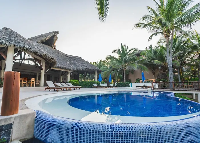 Escondite * Zihuatanejo