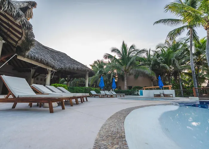 Escondite * Zihuatanejo